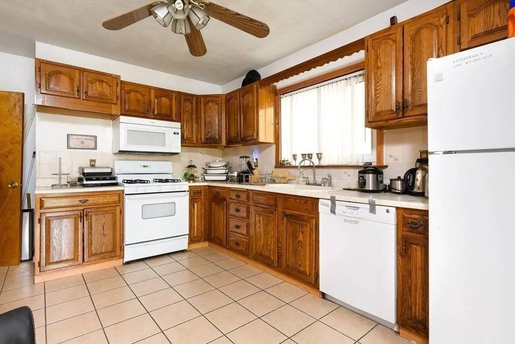 Cambridge, MA 02141,469 Windsor Street #1