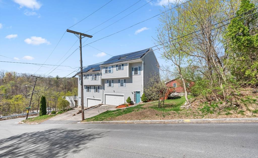 Worcester, MA 01603,3 Clegg St