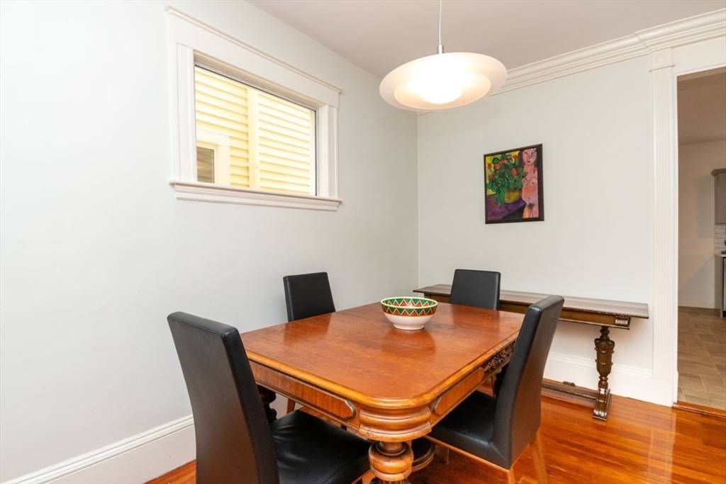 31 Thurston St #3 Somerville, MA 02145
