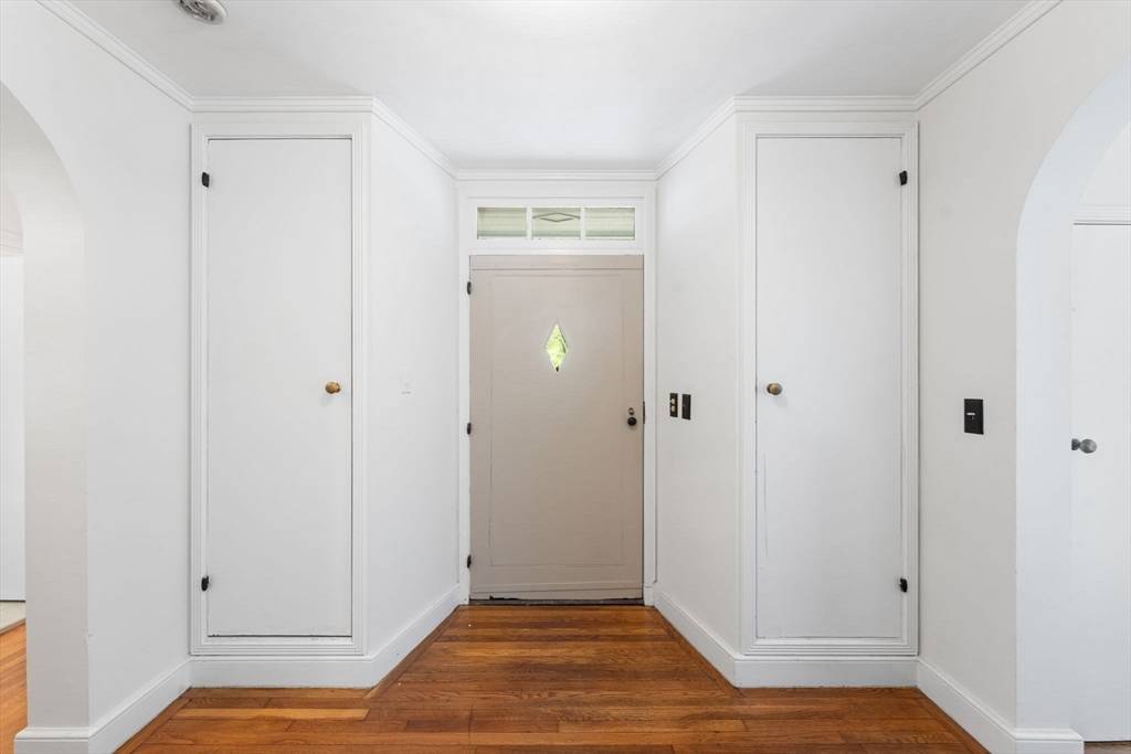Seekonk, MA 02771,220 Prospect Street