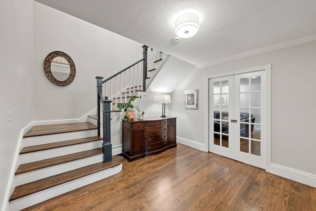 176 Spring St Hopkinton, MA 01748