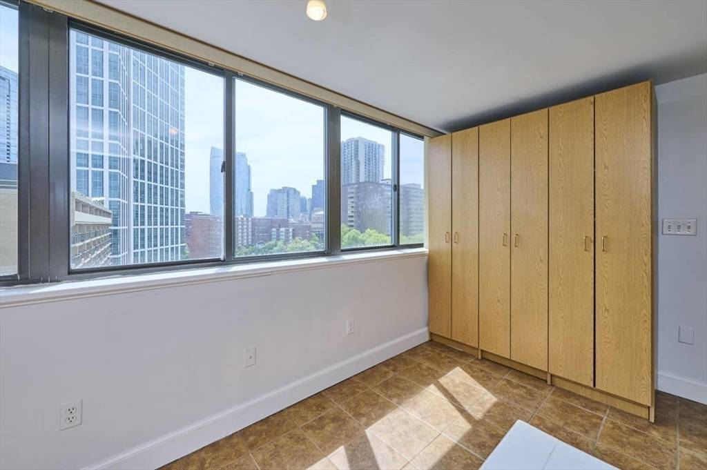6 Whittier Place #10H Boston, MA 02114