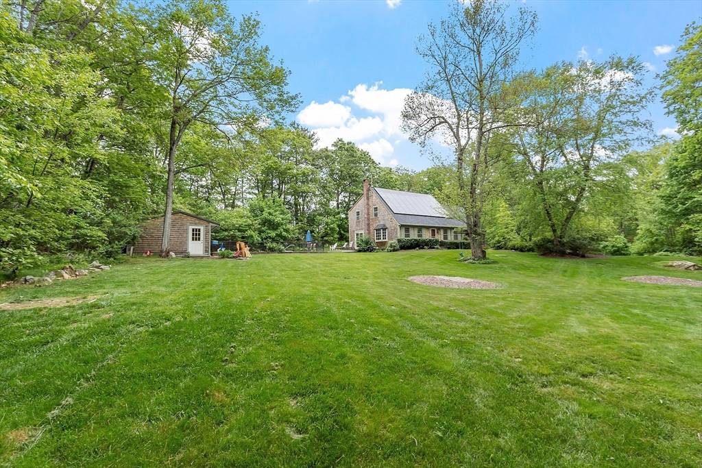 Uxbridge, MA 01569,56 Chapin St
