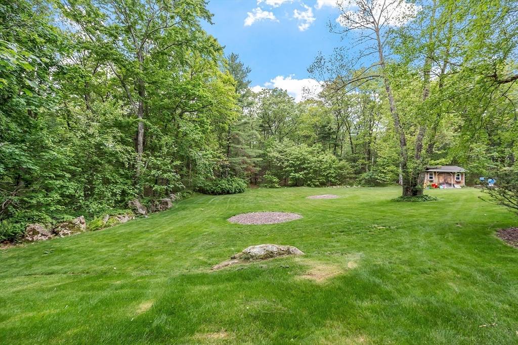 Uxbridge, MA 01569,56 Chapin St