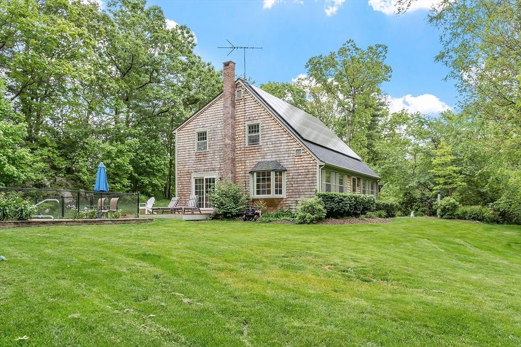 Uxbridge, MA 01569,56 Chapin St
