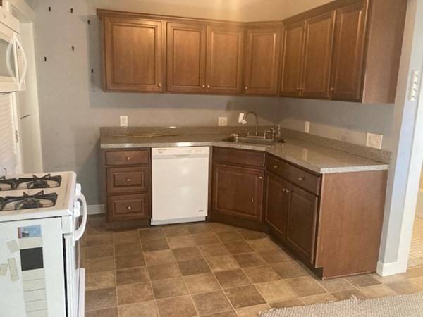 Waltham, MA 02451,62 Francis Street #62