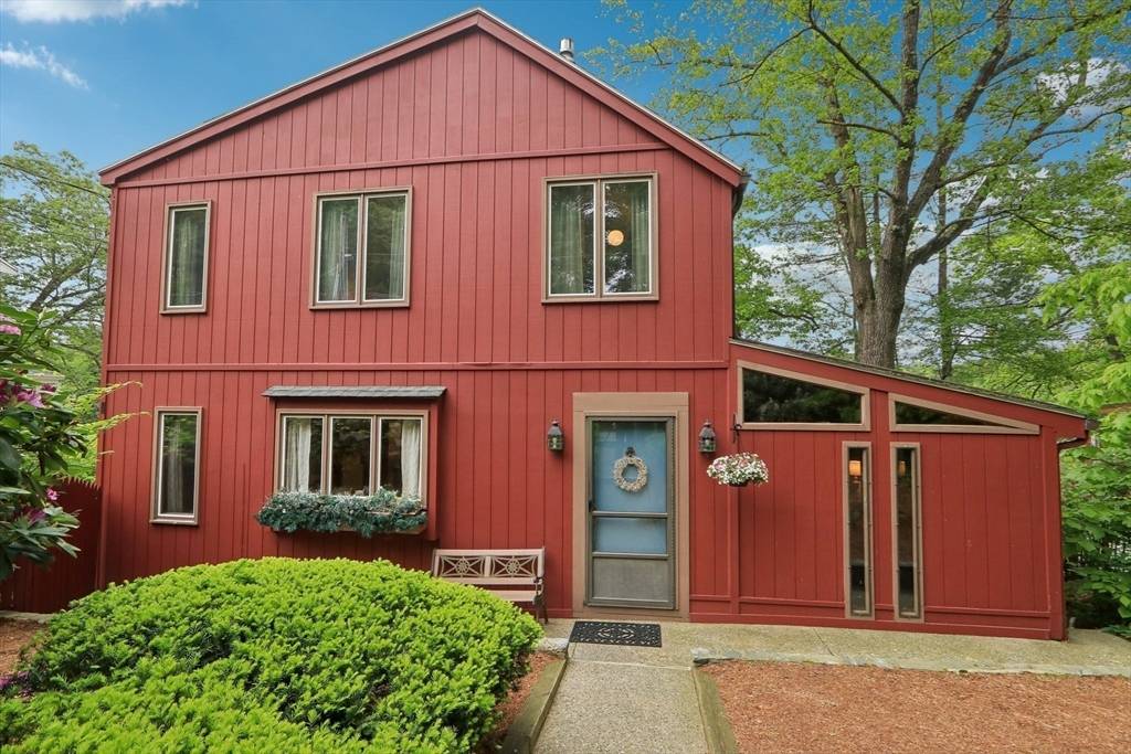 Stow, MA 01775,56 Pine Point Rd