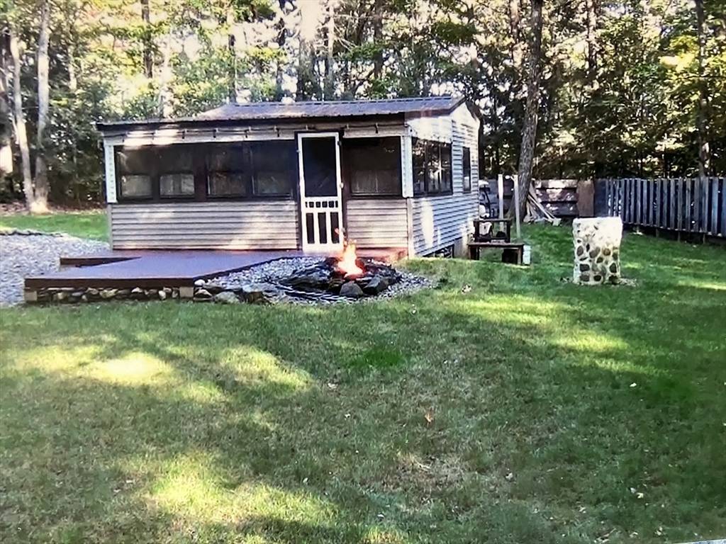 Heath, MA 01346,2 Modoc Drive