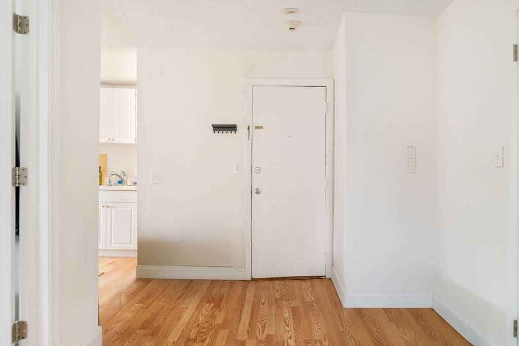 Boston, MA 02113,5 N Margin St #9