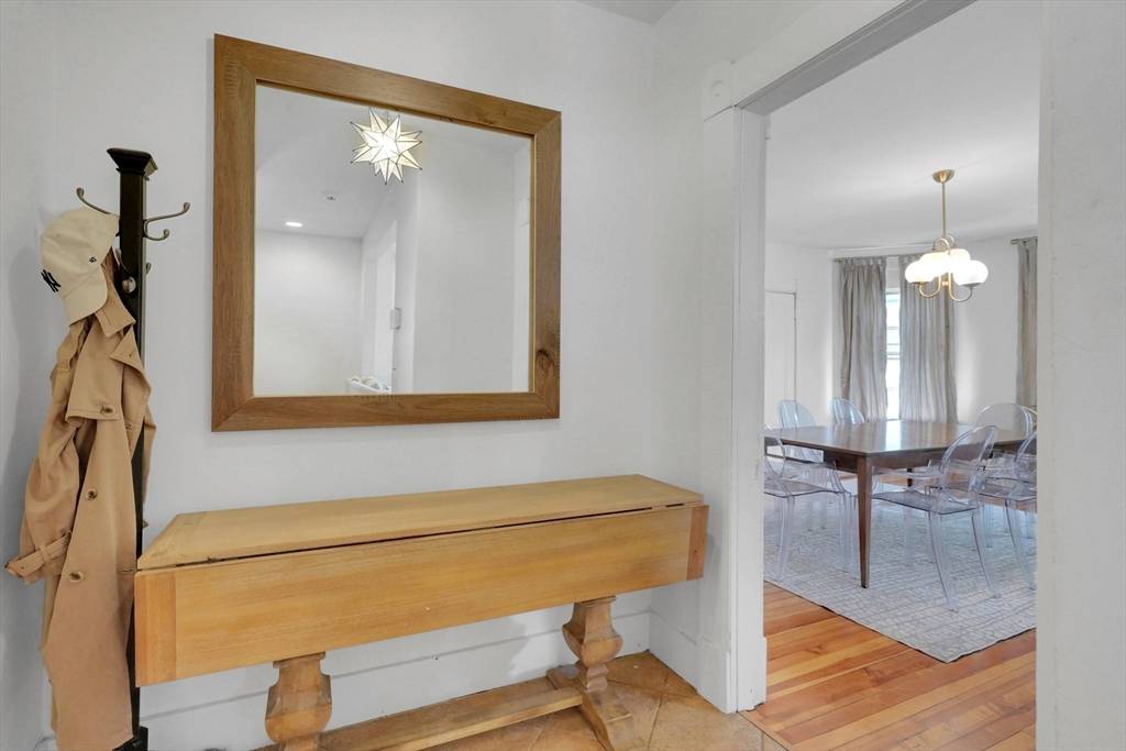 Springfield, MA 01108,87 Somerset St