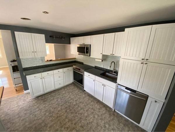 Burlington, MA 01803,107 Lexington St