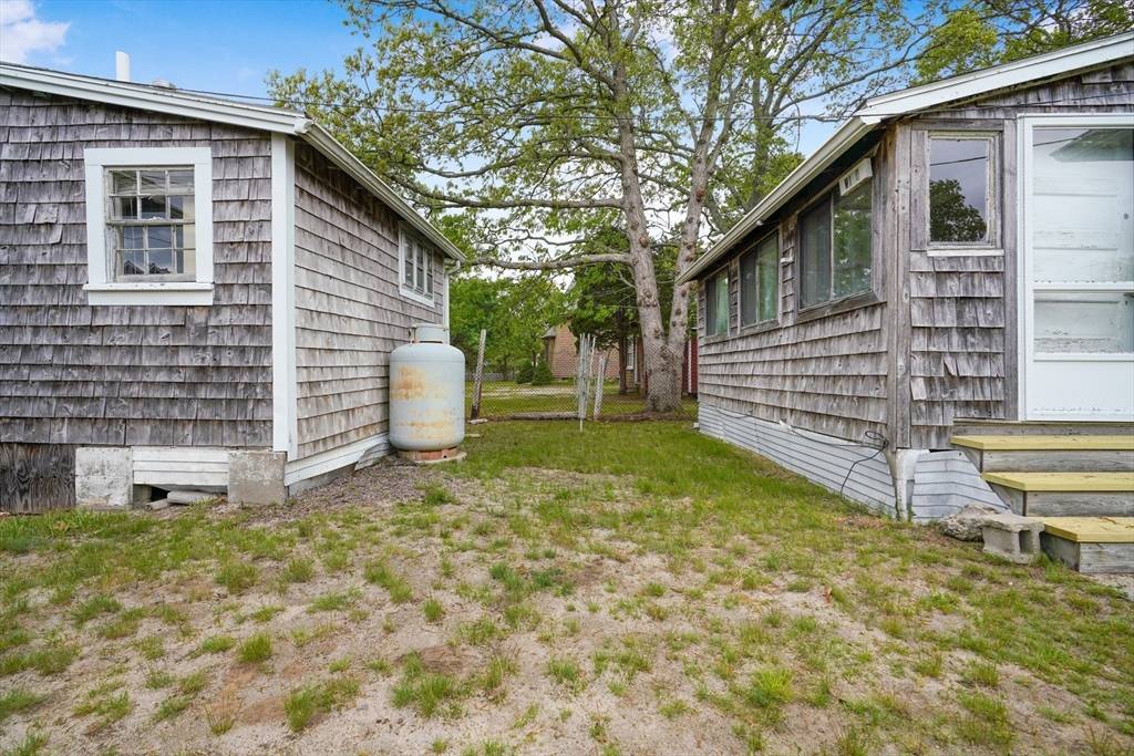 Wareham, MA 02571,7 Crescent Place