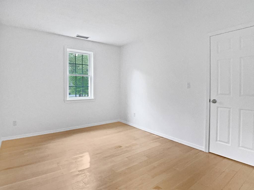 54 Macintosh Ln #54 Boxborough, MA 01719
