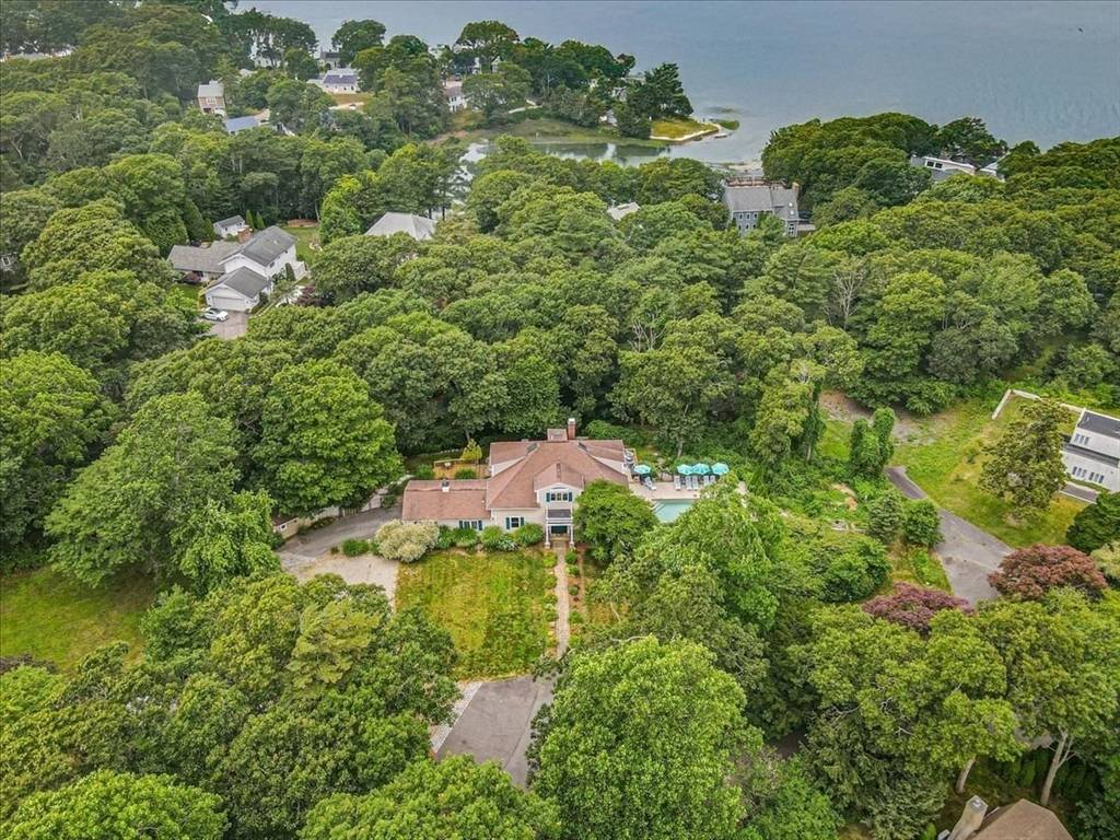 Bourne, MA 02532,3 Wolf Rd