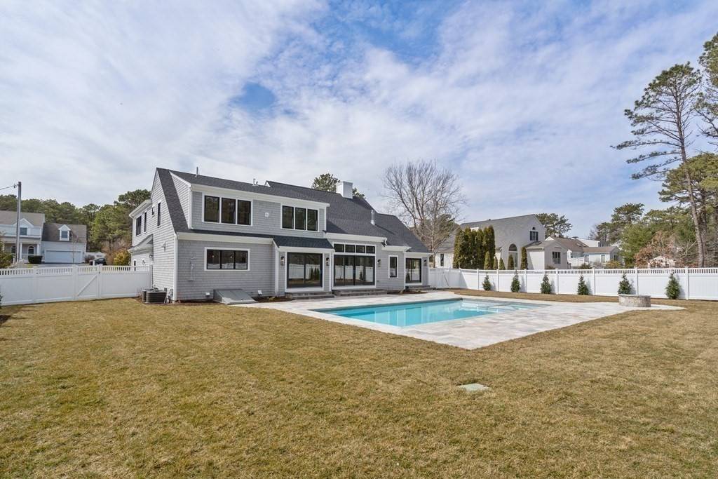 Falmouth, MA 02536,10 Dawson Way