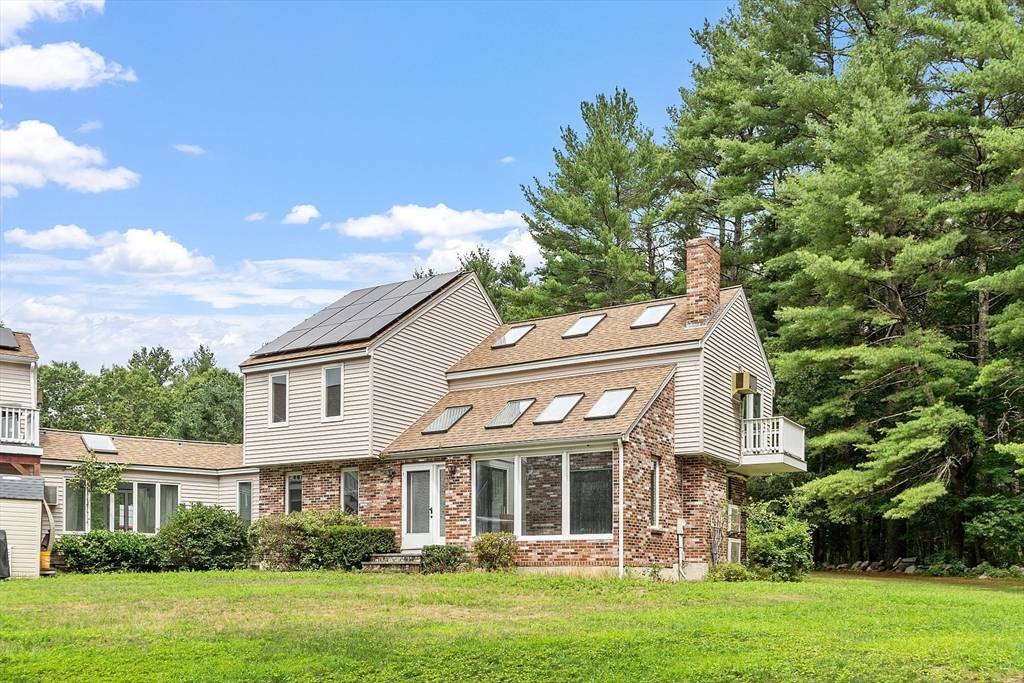 Westford, MA 01886,4 Sterling Ln #A