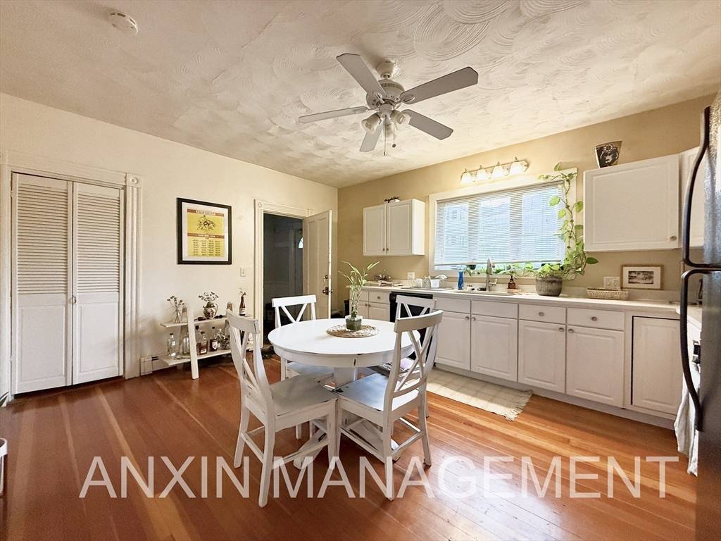 Somerville, MA 02143,14-16 Allen St #1