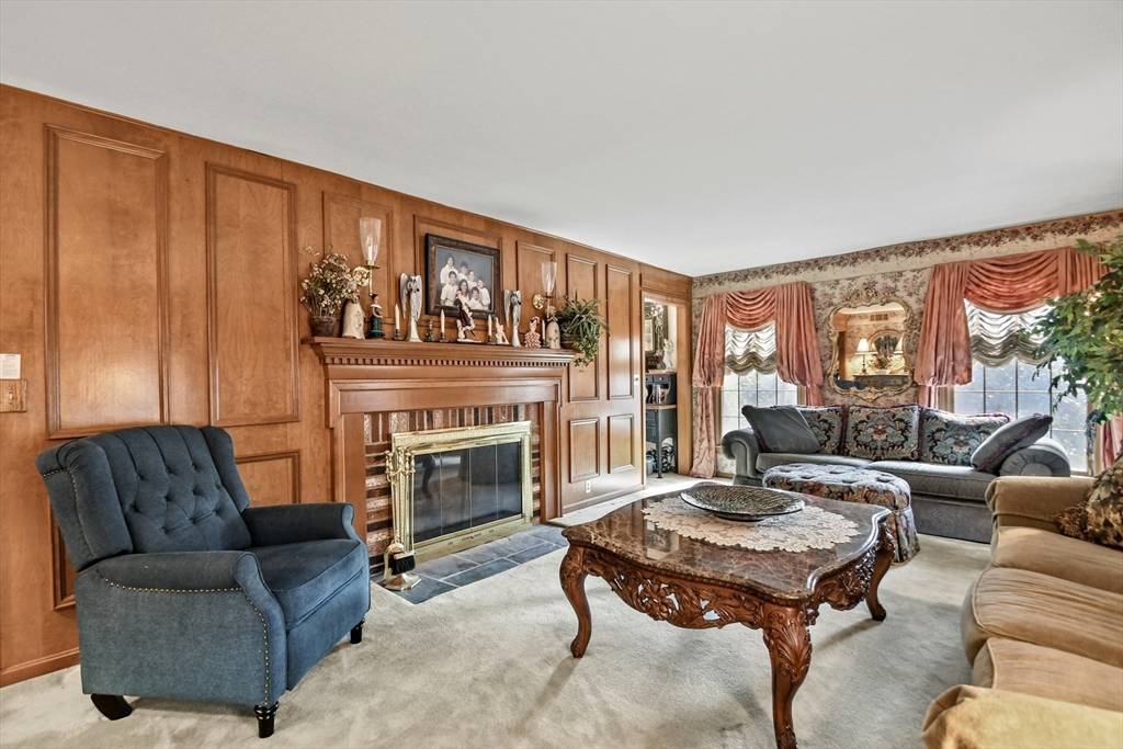 Leominster, MA 01453,44 Colonial Drive