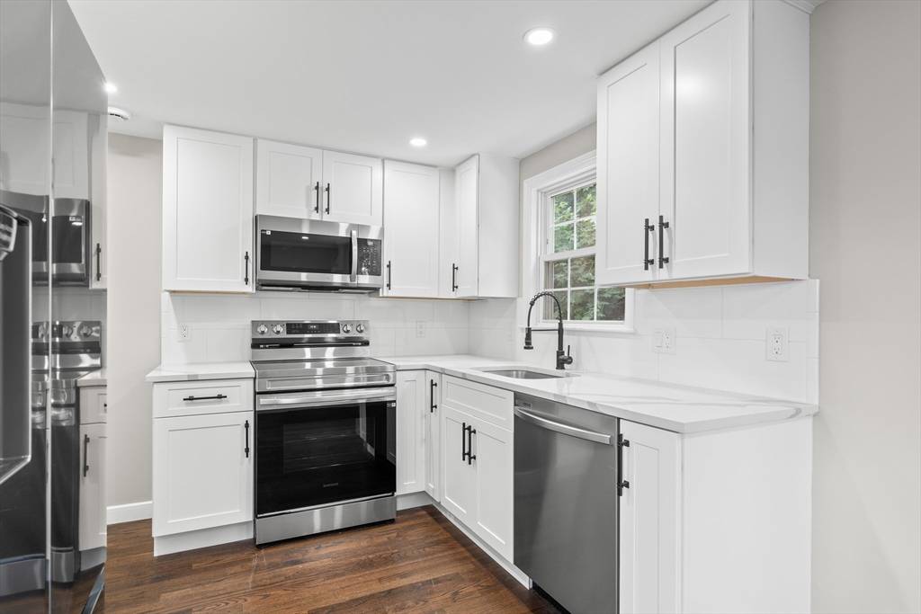 Quincy, MA 02170,9 Bishop Rd