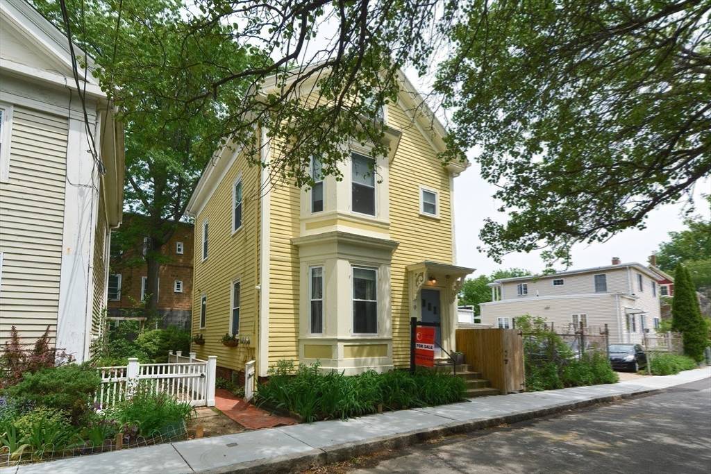 Cambridge, MA 02139,9 Laurel