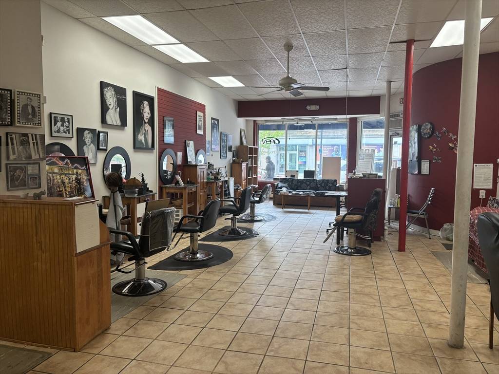 Medford, MA 02155,10 Salem Street