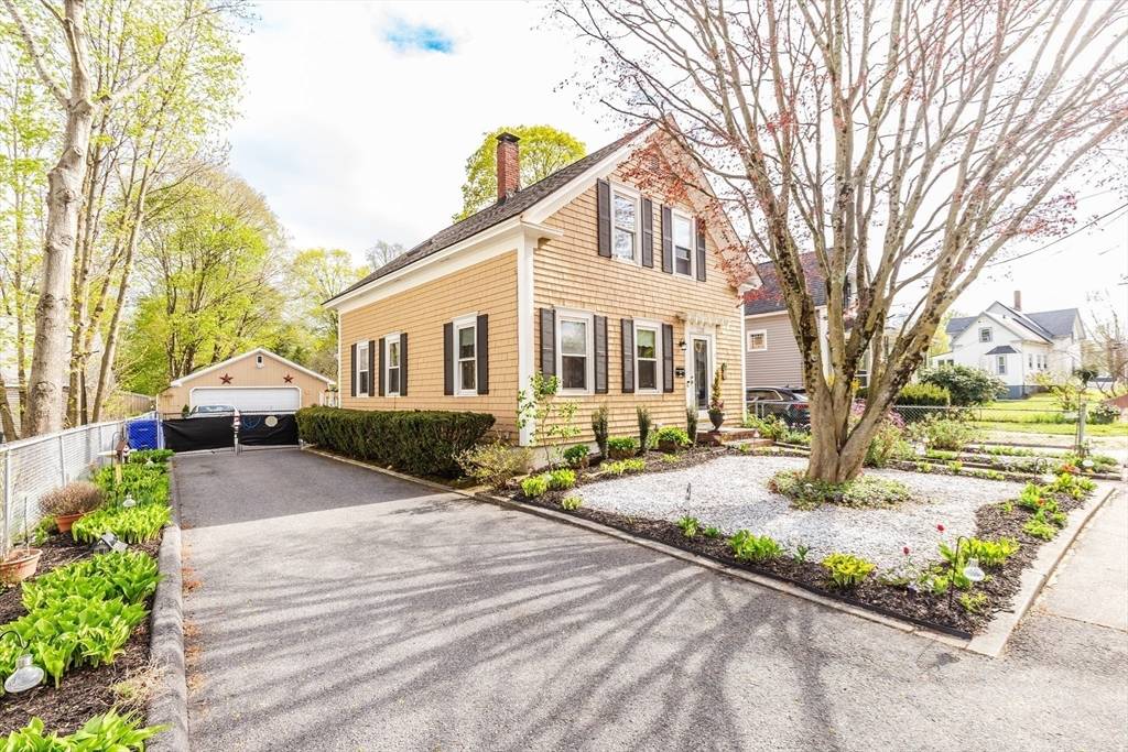 Taunton, MA 02780,178 Oak St