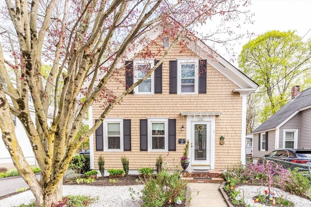 Taunton, MA 02780,178 Oak St