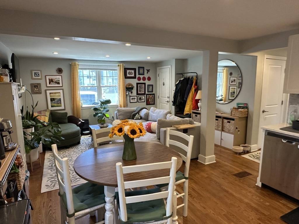 Boston, MA 02131,6 Hazelmere Rd #1