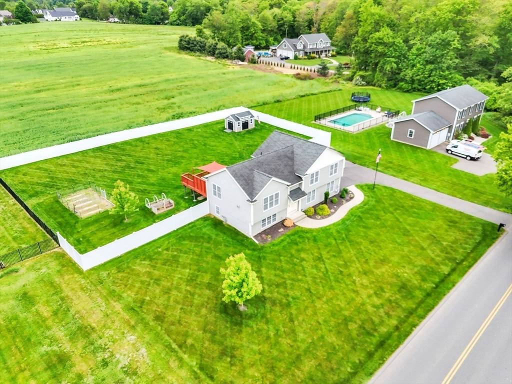 South Hadley, MA 01075,29 River Lodge Rd