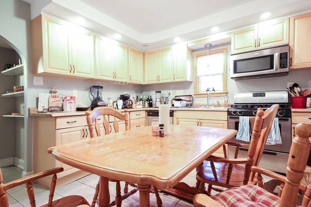 Somerville, MA 02143,9 Concord Ave #1