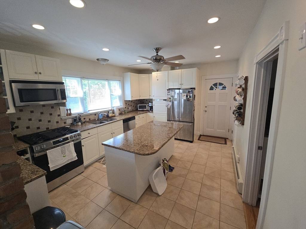 Watertown, MA 02472,146 Hillside Road #1