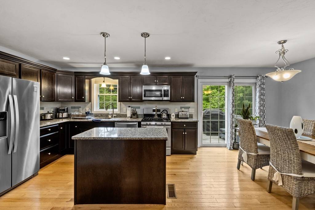 Middleboro, MA 02346,85 Barden Hill Rd