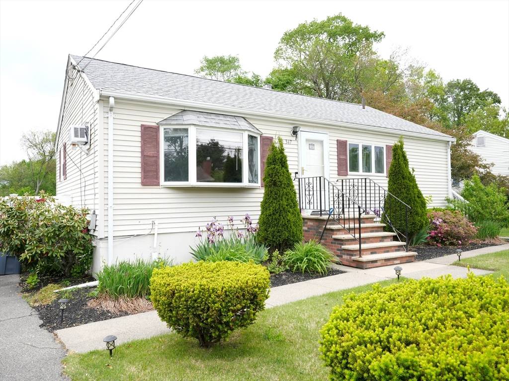 Woburn, MA 01801,347 Lexington St