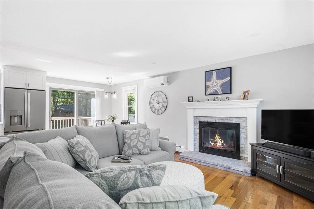 29 Braeburn Ct Falmouth, MA 02536