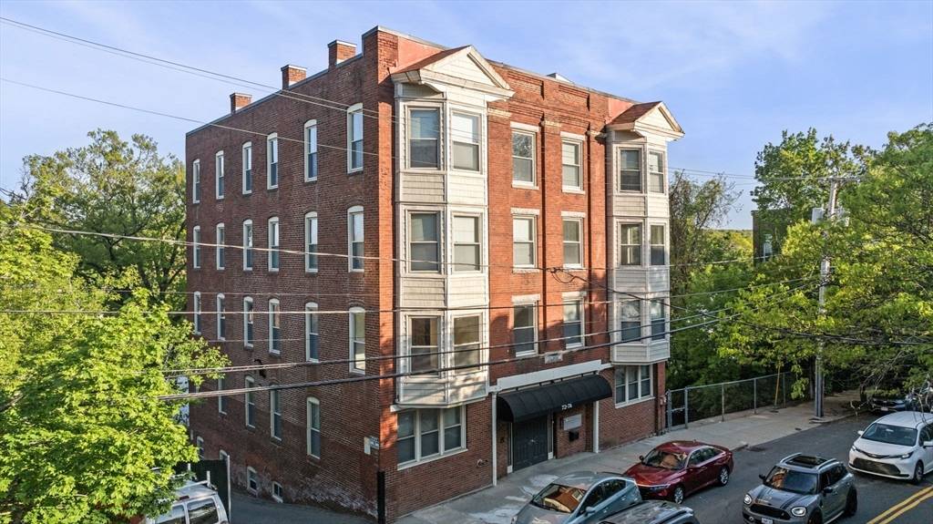 Haverhill, MA 01832,72 River Street #5