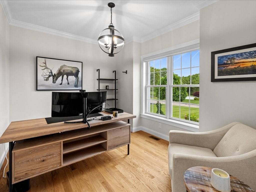 Millis, MA 02054,10 Beech Street