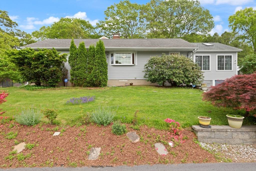 Lexington, MA 02421,4 Homestead St