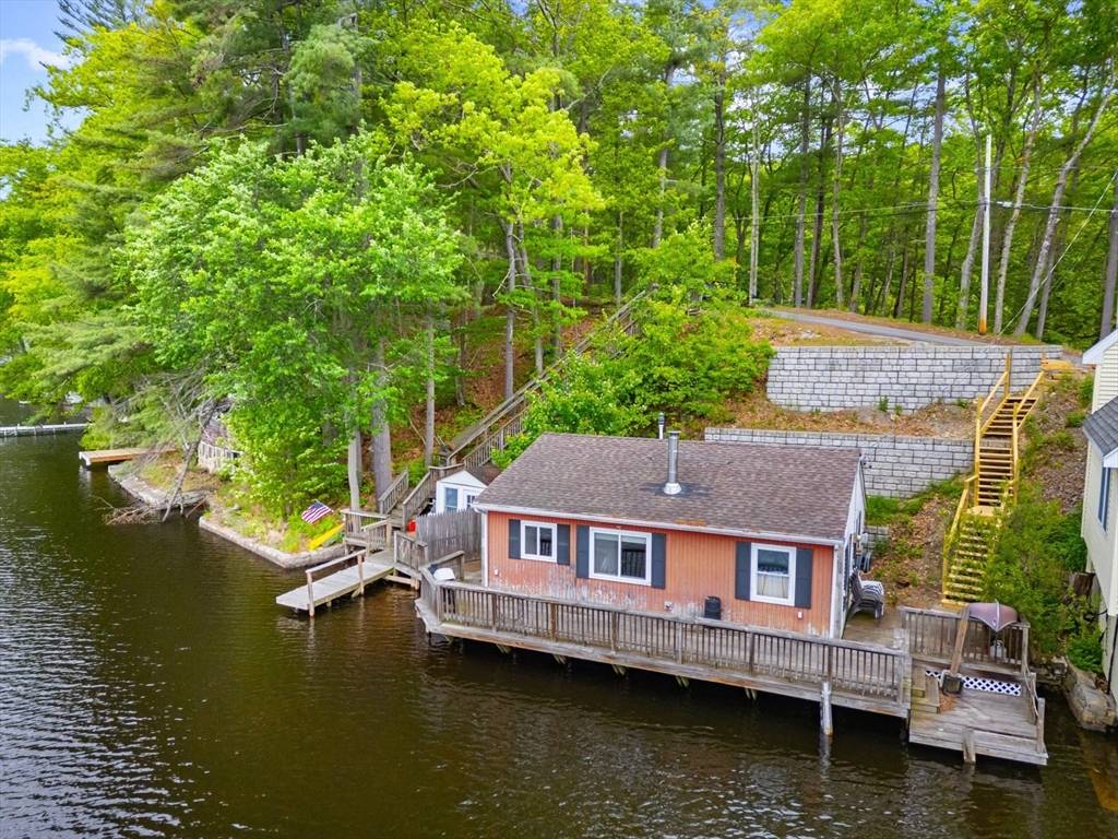 Groton, MA 01450,49 Boathouse Rd.