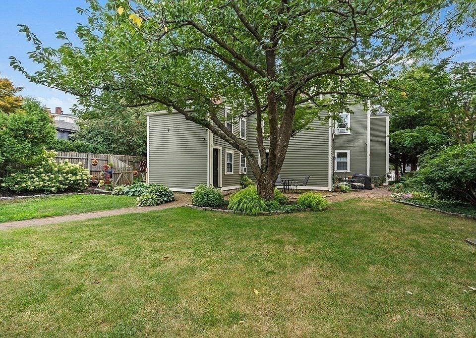 Salem, MA 01970,116 Federal St #2