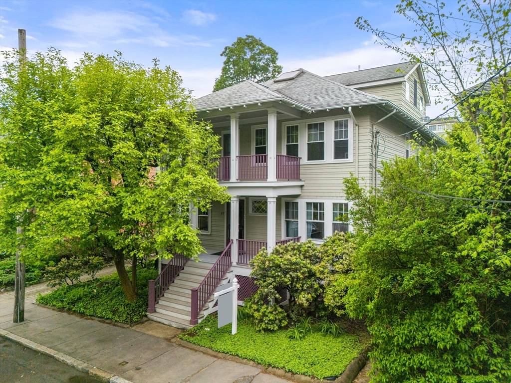 Brookline, MA 02446,97 Stearns Rd