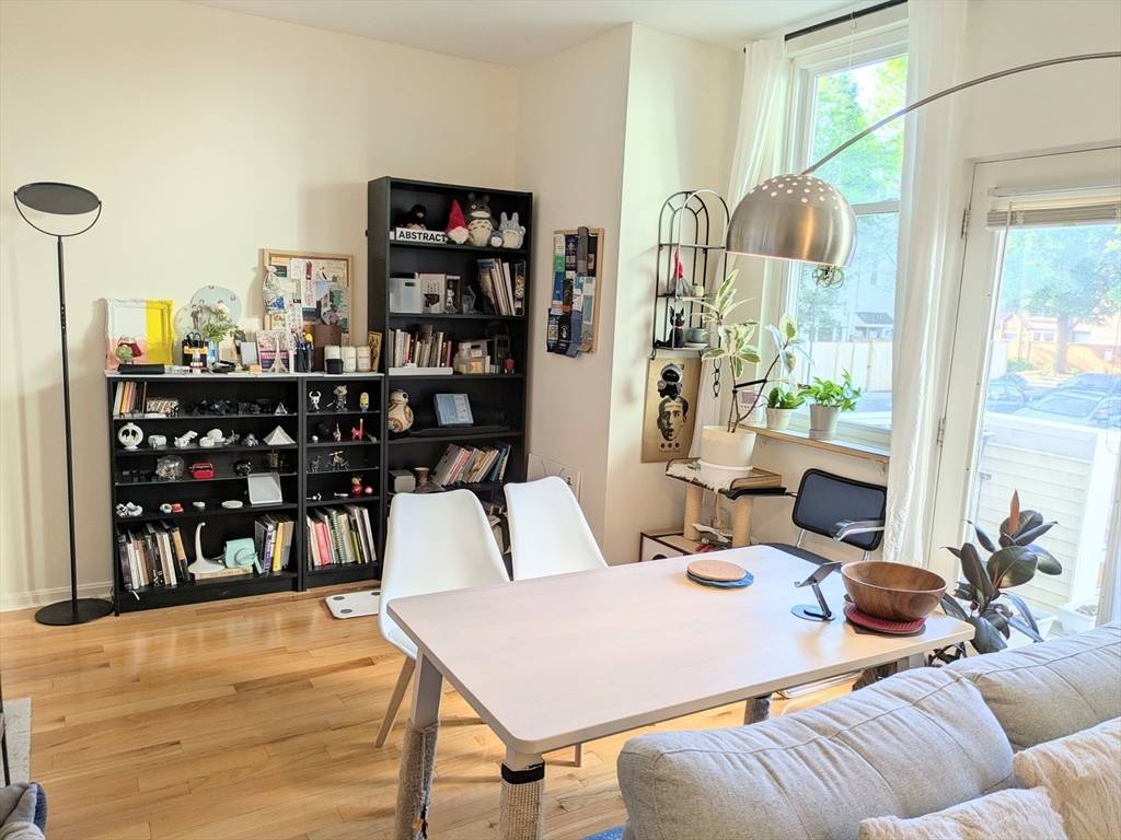 Cambridge, MA 02141,218 Thorndike St #110