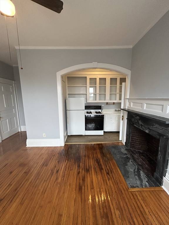 New Bedford, MA 02740,542 County Street #4