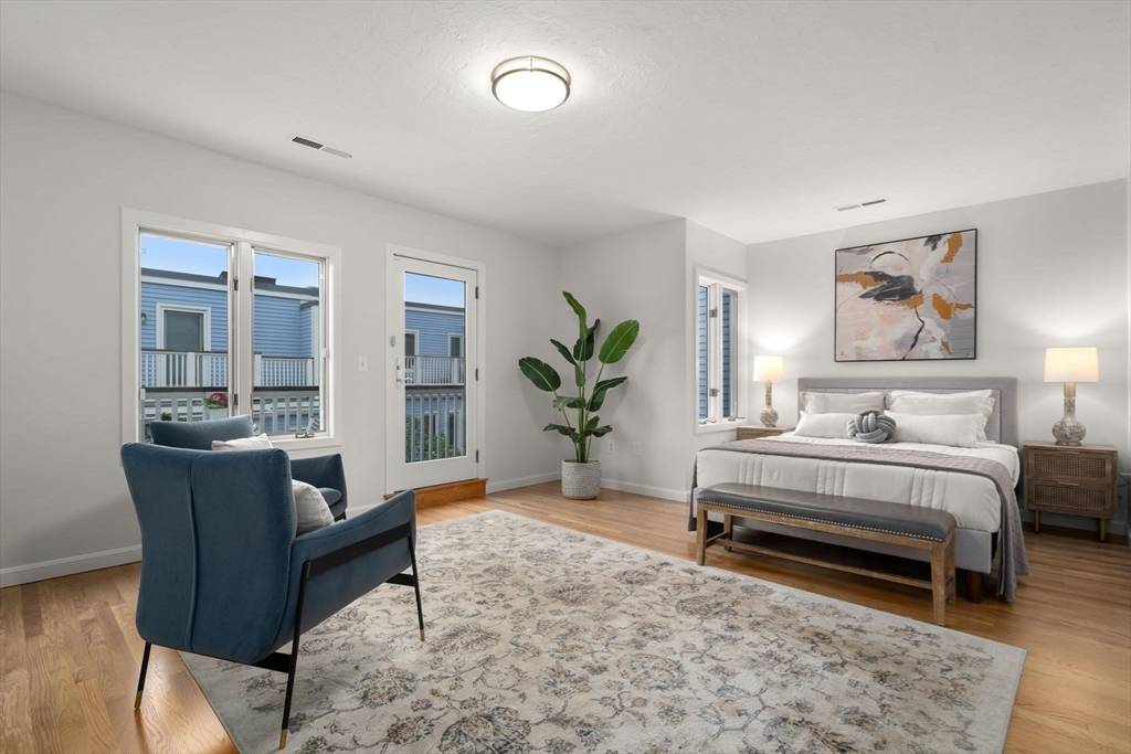 44 Fresh Pond Place #44 Cambridge, MA 02138