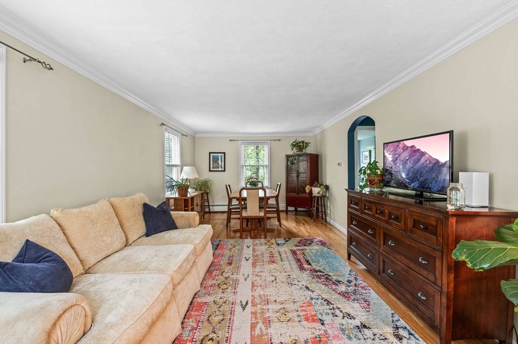 Grafton, MA 01536,21 Rose Ln