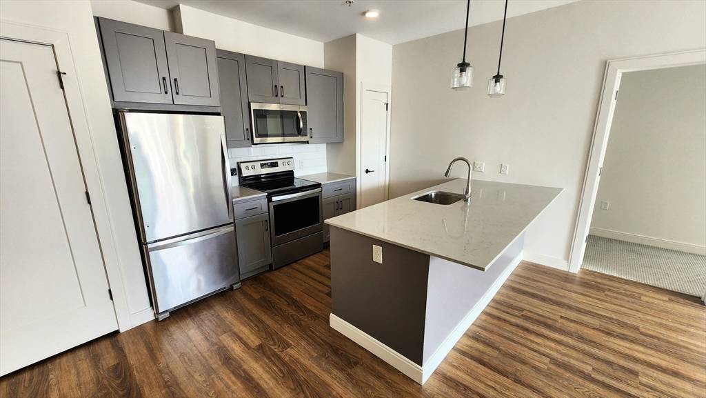 Needham, MA 02494,275 2nd Ave #5070