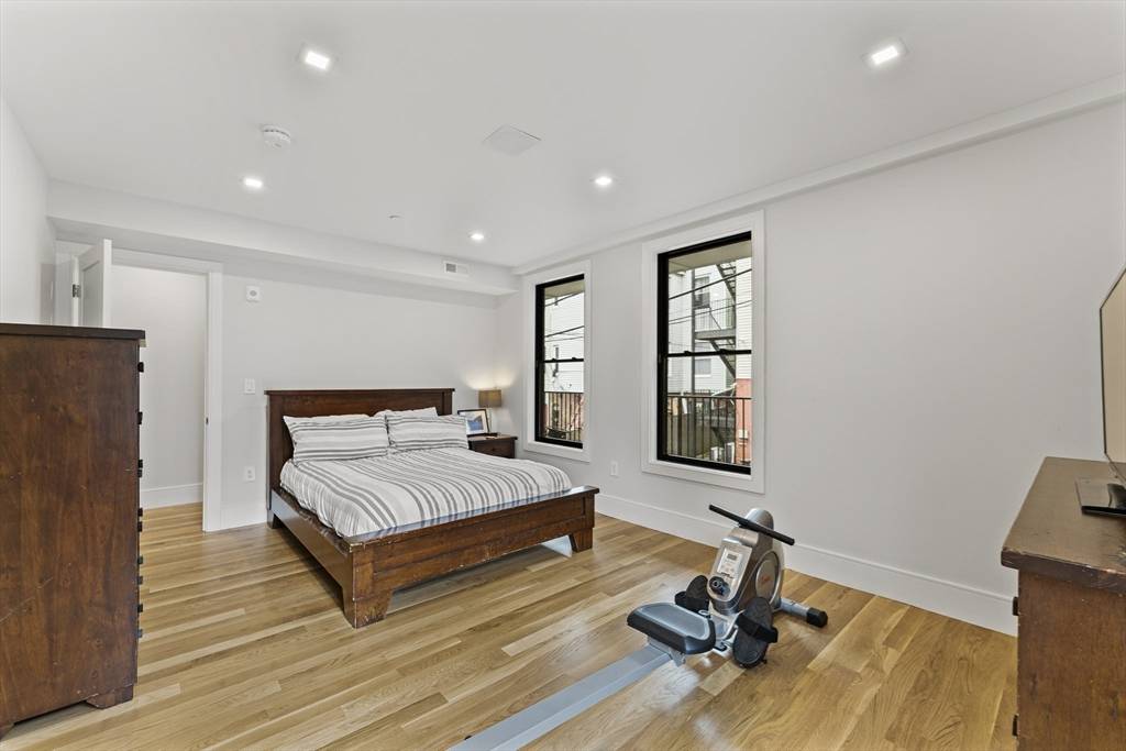 8 Mercer Street #3 Boston, MA 02127