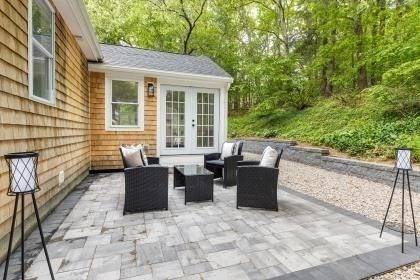 Marshfield, MA 02050,537 S River St