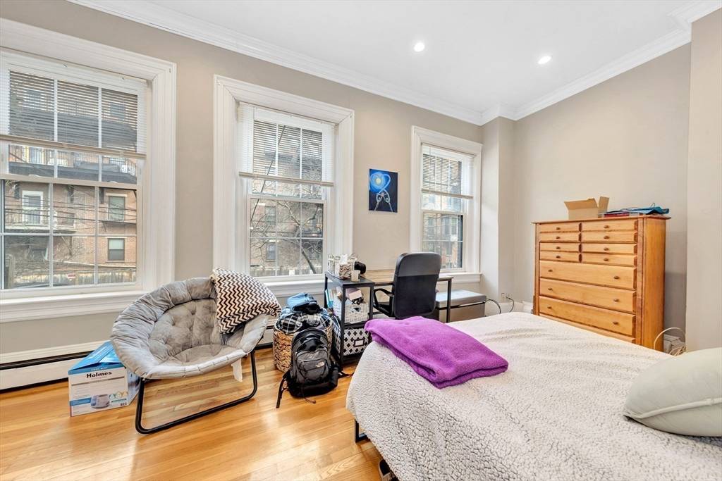 Boston, MA 02118,32 E Springfield #1