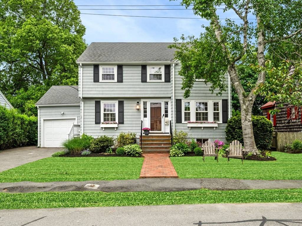Marblehead, MA 01945,42 Pickwick Rd