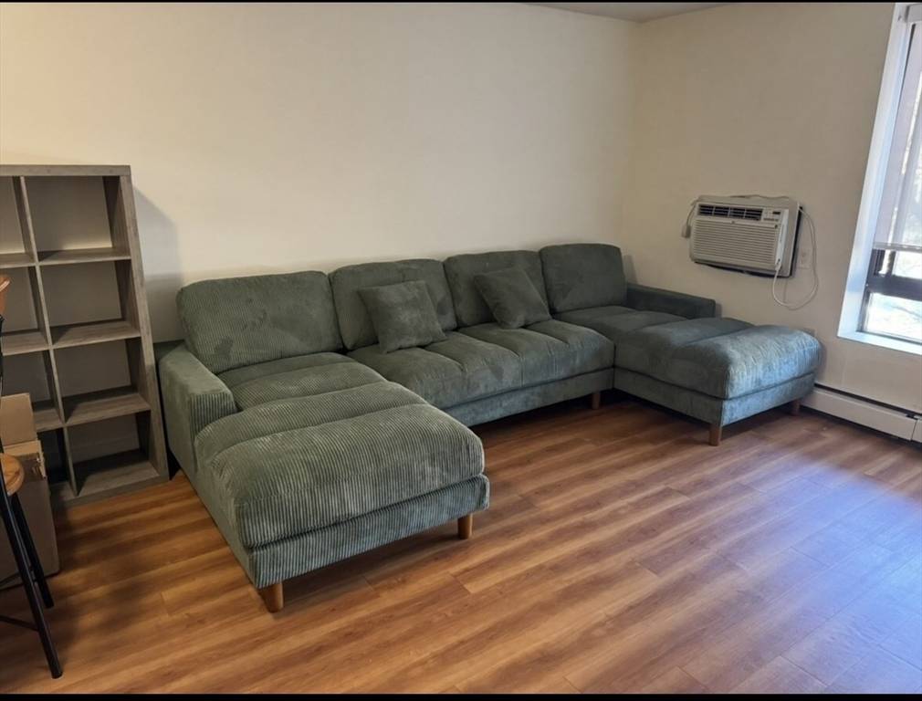 Boston, MA 02135,109–111 Tremont Street #304
